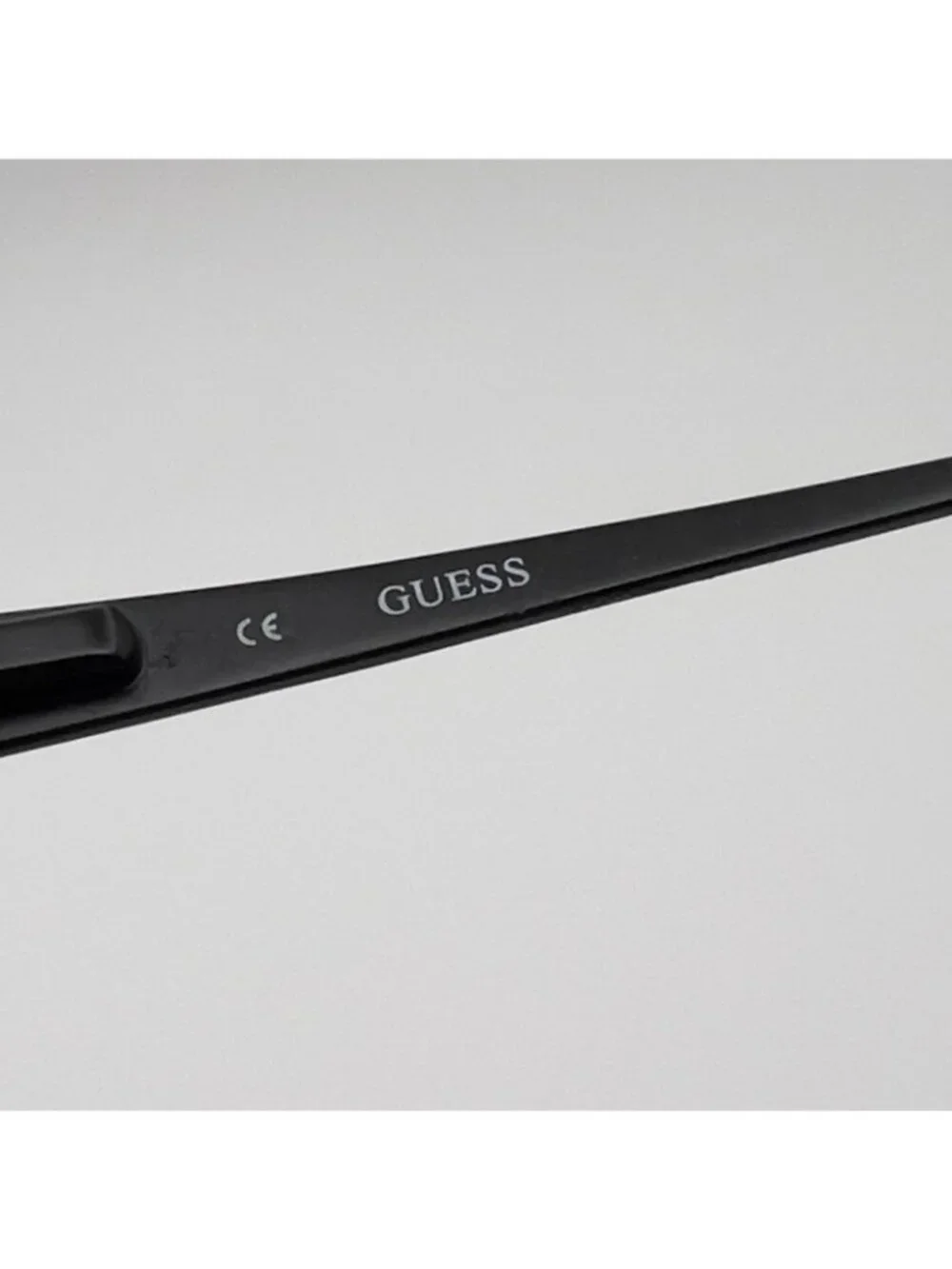 Guess 1581 Eyeglass Frames Rectangle Flex Spring Metal Blk Black 52-16-130 Case